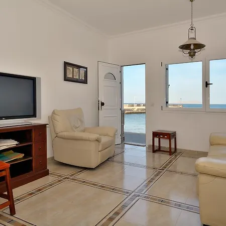 Ocean View Famara Beach Villa Famara